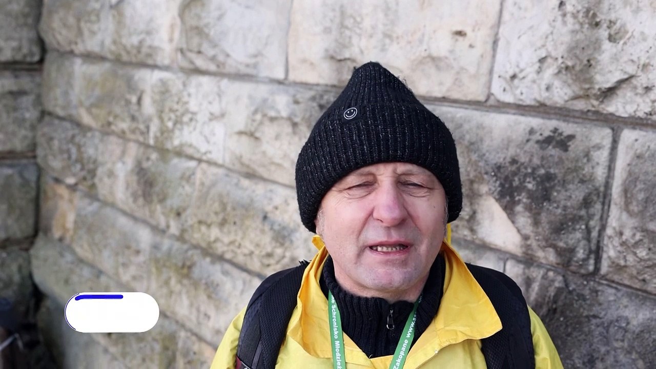 Kraków - artyści upamietnili rok Nowosielskiego nazywając Wisłę ul Nowosielskiego