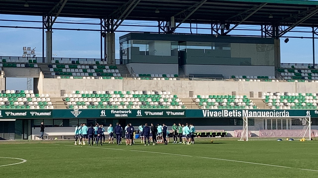 Luiz Henrique recibe un pasillito