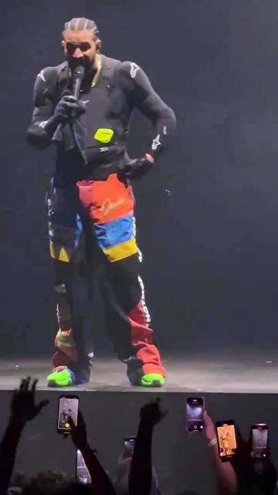 Drake responds to Kendrick Lamar during his concert