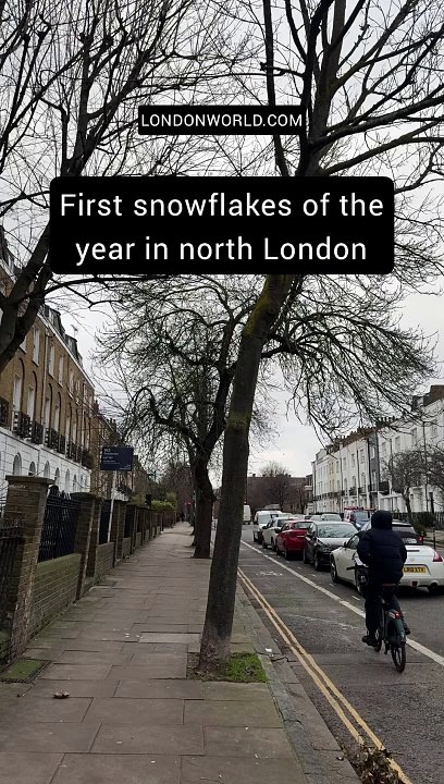 Snow falls in London
