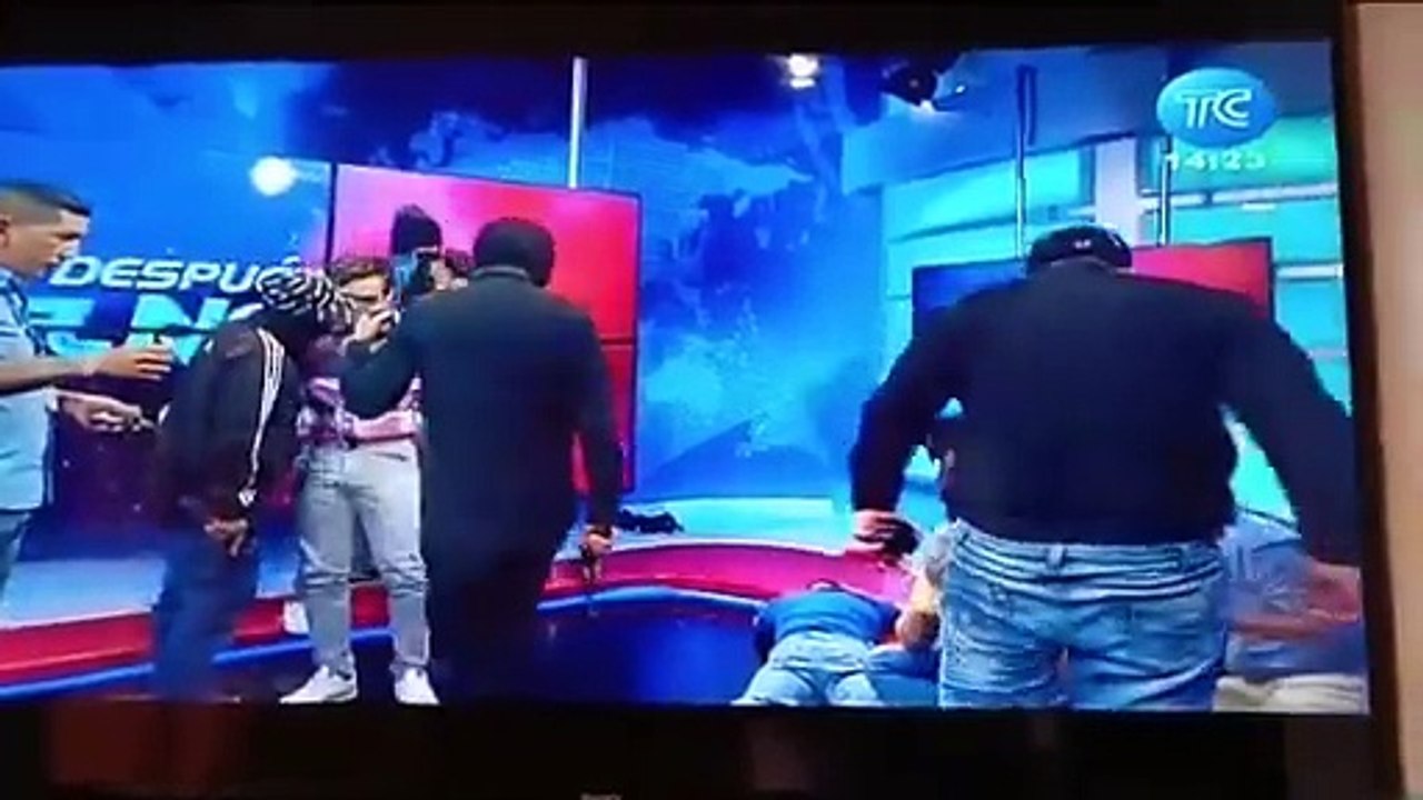Grupo comando tomó un canal de TV en Ecuador