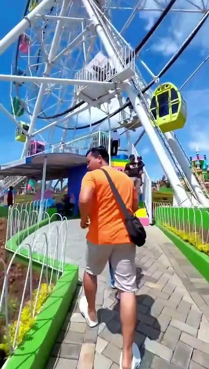 Naik bianglala tinggi banget sama sibocil #bocil #naik #bianglala #liburan #vlog #funny #viral