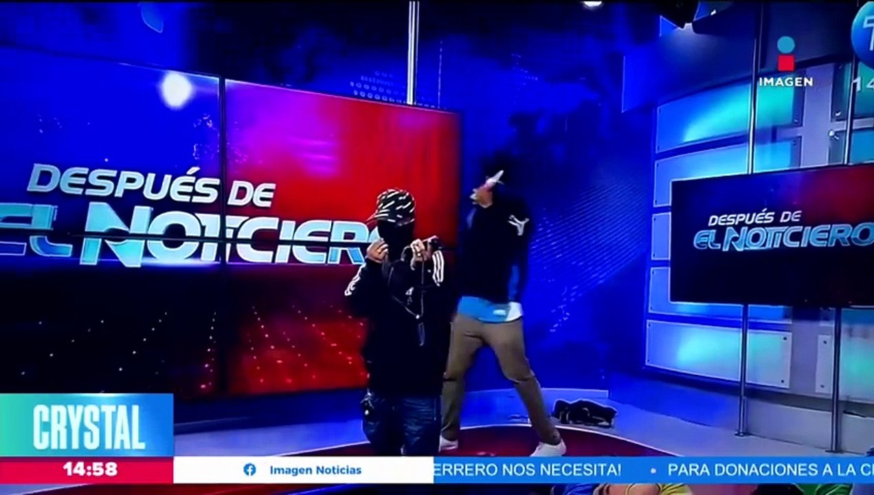 Grupo armado entra a canal de televisión en Ecuador
