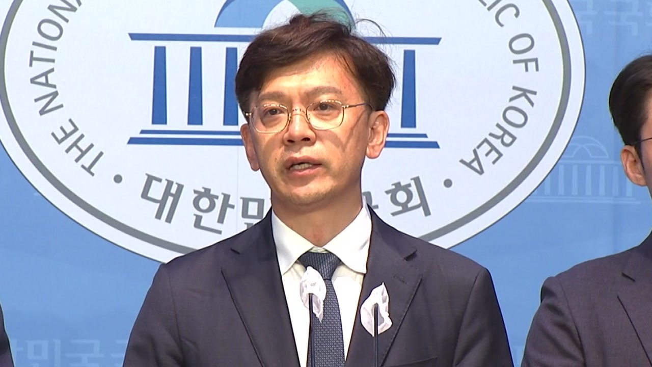 현근택 나비 효과?...윤영찬, 민주당 잔류 결정 [앵커리포트] / YTN