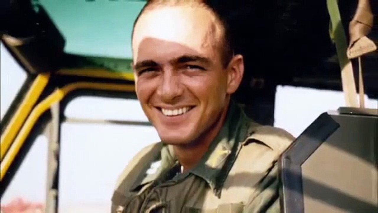 Finding Your Roots with Henry Louis Gates Jr. - S03E06 - War Stories