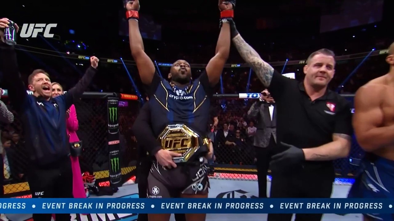 Artur Beterbiev vs Callum Smith Full Fight FHD