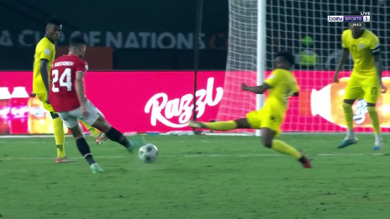 مصر ضد موزمبيق: مواجهة مثيرة في كرة القدم ⚽