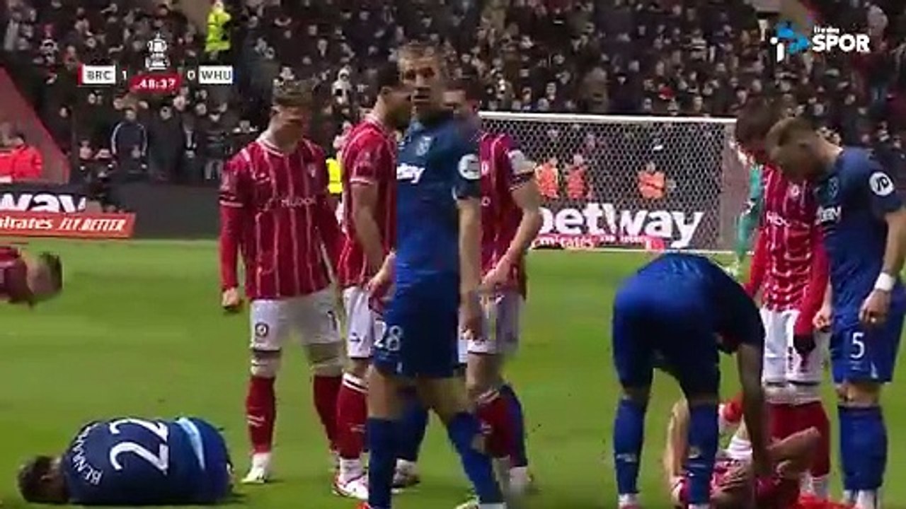 Carton Rouge Direct pour Benrahma : Quelles Conséquences ? ⚽