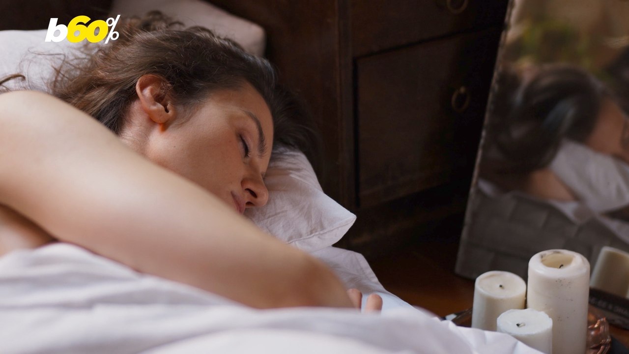 Here's What It Means If You Sleep Naked