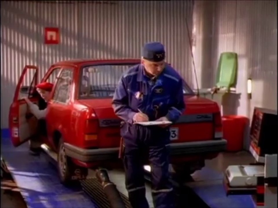 Kesoil - Auton katsastus ( Retromainos )