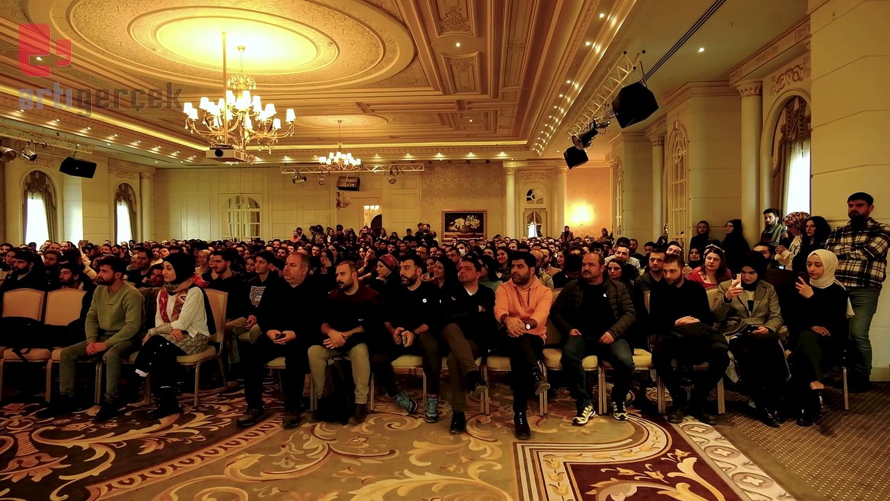 Zeki Demirkubuz: 'Biz aslında Nuri Bilge Ceylan ile kumpasız'