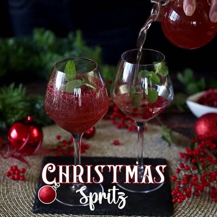 Pomegranate spritz, the cocktail in a christmas bauble!