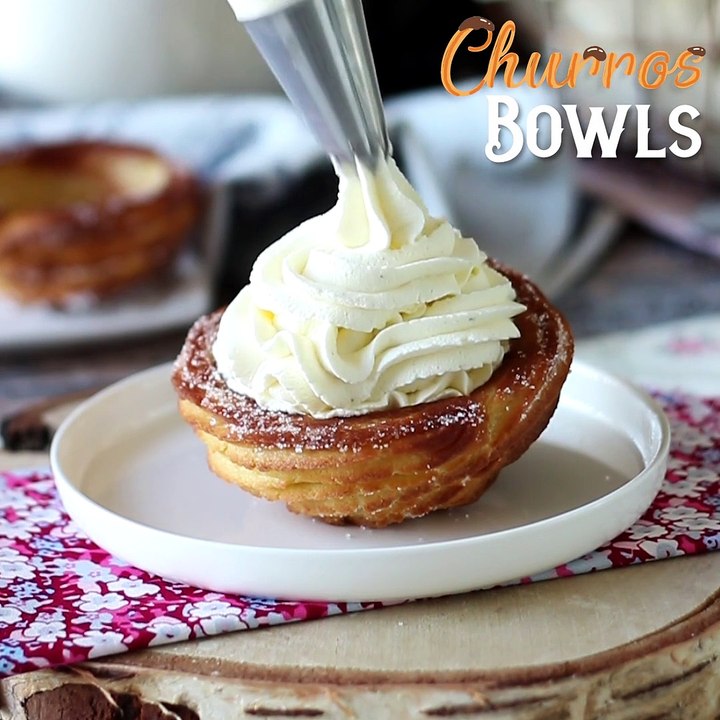 Baked churros bowls to stuff generously