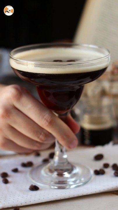 Espresso martini, l'elegante cocktail a base di caffè e vodka