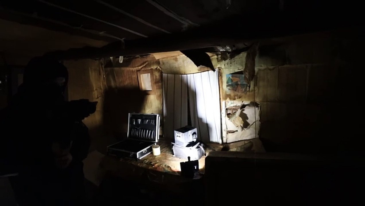 ДЕМОН В ДОМЕ ВЕДЬМЫ