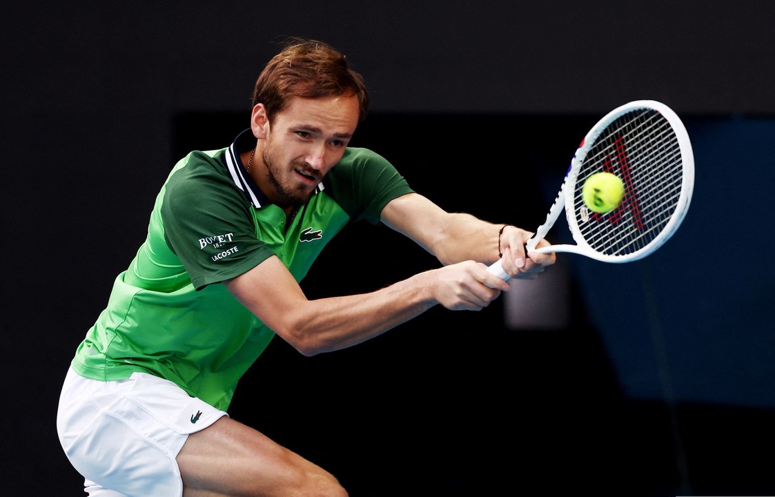 AR HL AO MED ZVE 260124,Video Mixdown,3_1