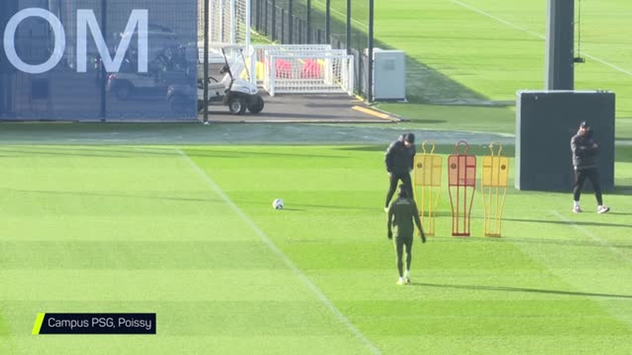PSG - Nuno Mendes de retour à l'entraînement collectif