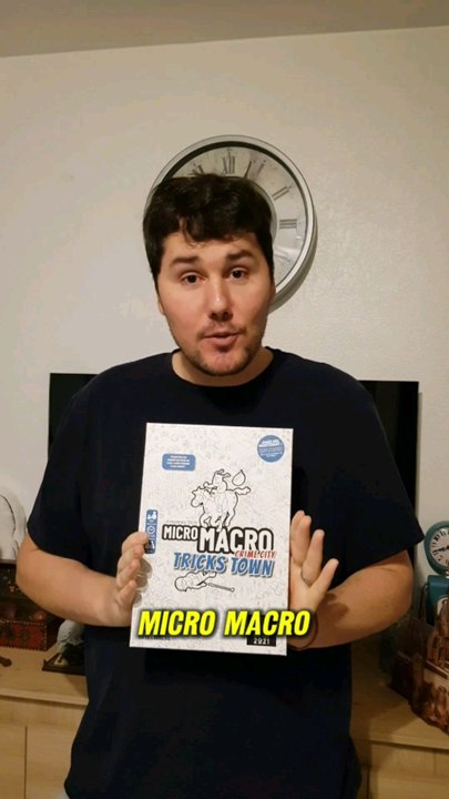 Le jeu de société Micro-Macro !