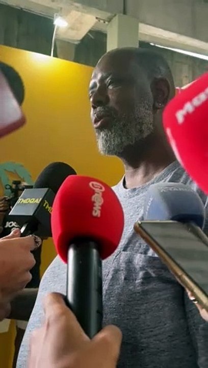 Péricles celebra retorno à Bahia e exalta amizade com casal baiano: "me renovo com eles"