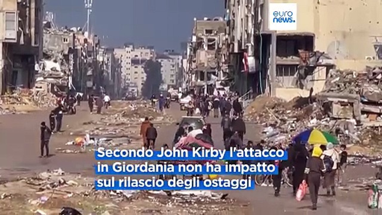 Gaza: decine di civili morti in raid israeliani, si lavora a una bozza di accordo sugli ostaggi