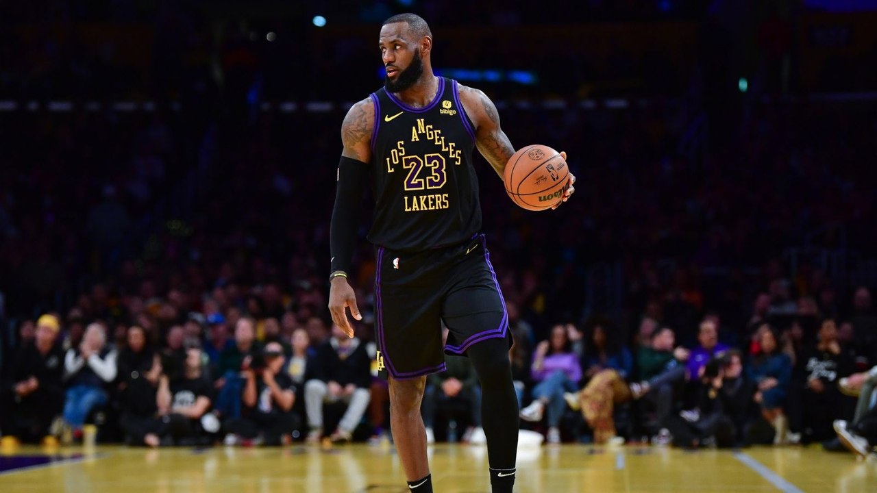 LeBron Partners with DraftKings for NFL Betting Deal