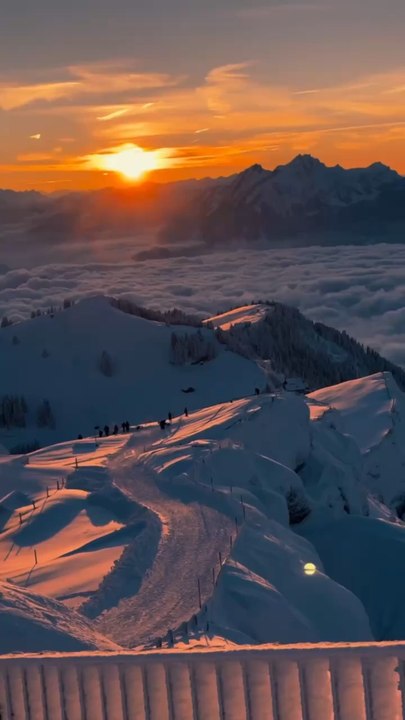 SUPERBE coucher de soleil à Lucerne en Suisse
