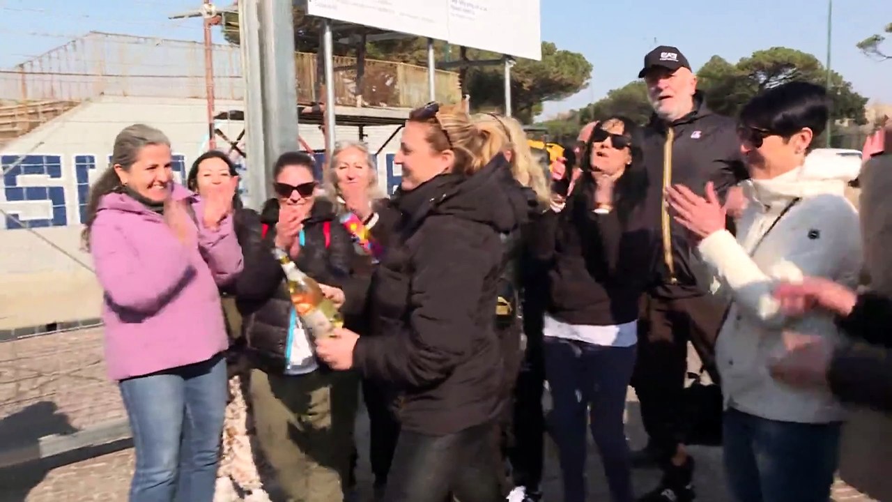 Неапольский Бронкс прощается с ветхим жильём и крупнейшим в мире муралом Марадоны