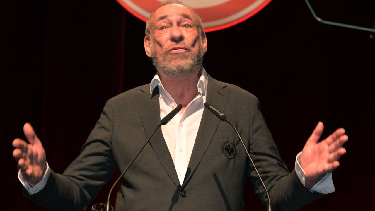 "Kein Platz für Diskriminierung, Rassismus und Antisemitismus": Fischer erhält donnernden Applaus