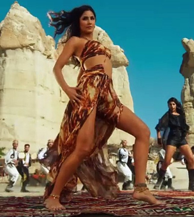 Katrina Kaif Hot dance - Leke Prabhu Ka Naam - Tiger 3