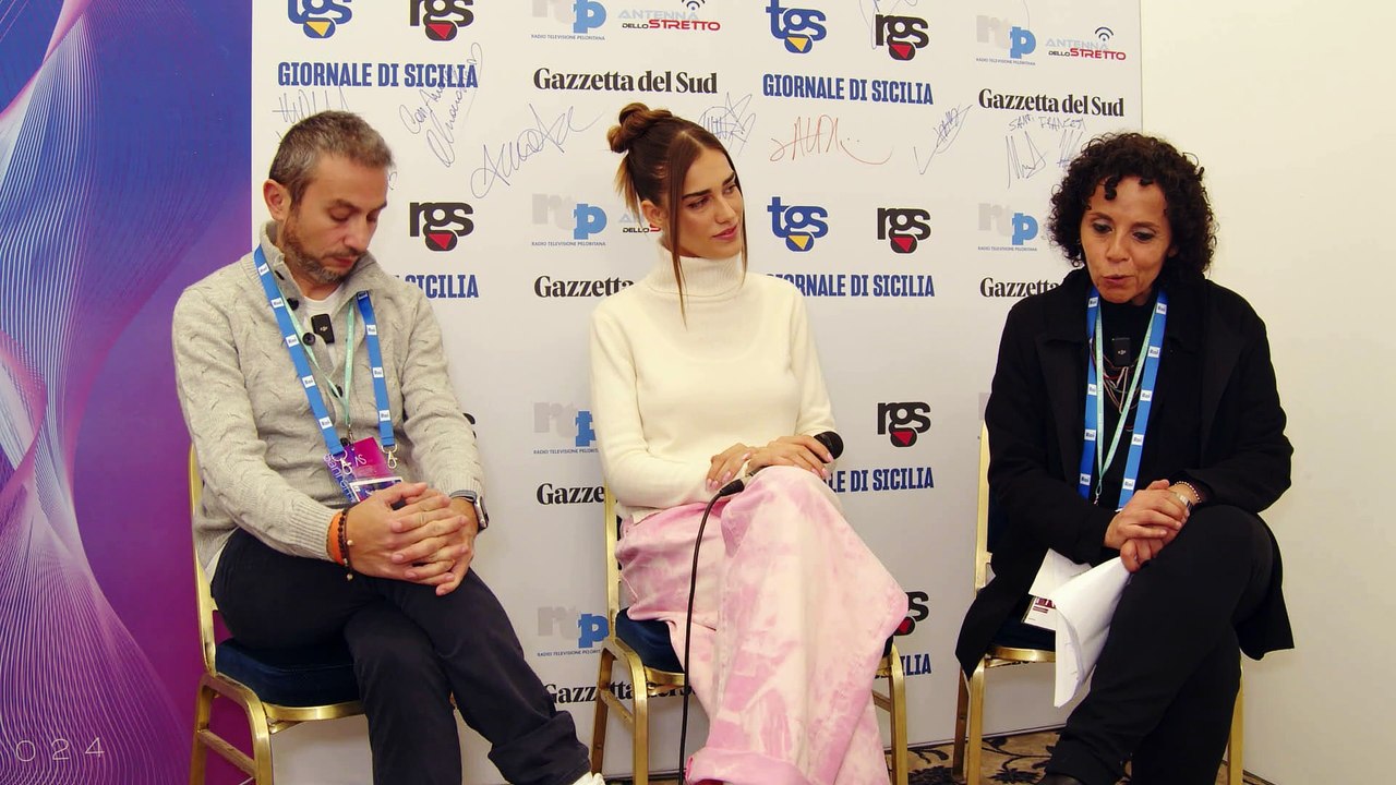 Sanremo 2024: la vincitrice di Sanremo giovani 2023 Clara porta sull'Ariston "Diamanti grezzi"