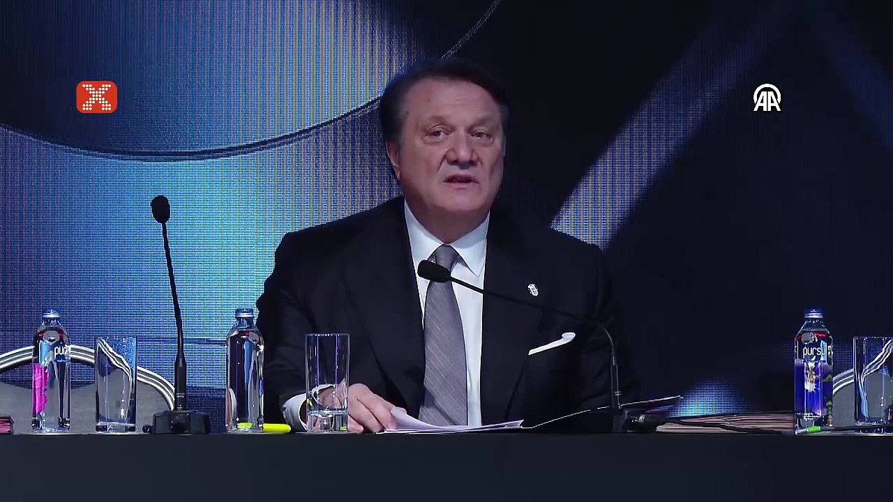 Hasan Arat: "Kartallar yüksekten uçar"