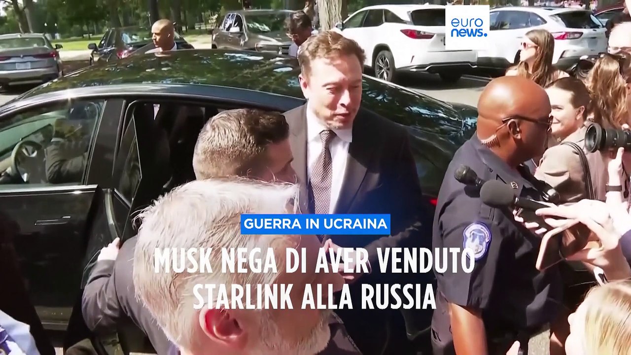 Ucraina, Elon Musk smentisce Kiev: "Nessun terminale Starlink è stato venduto alla Russia"
