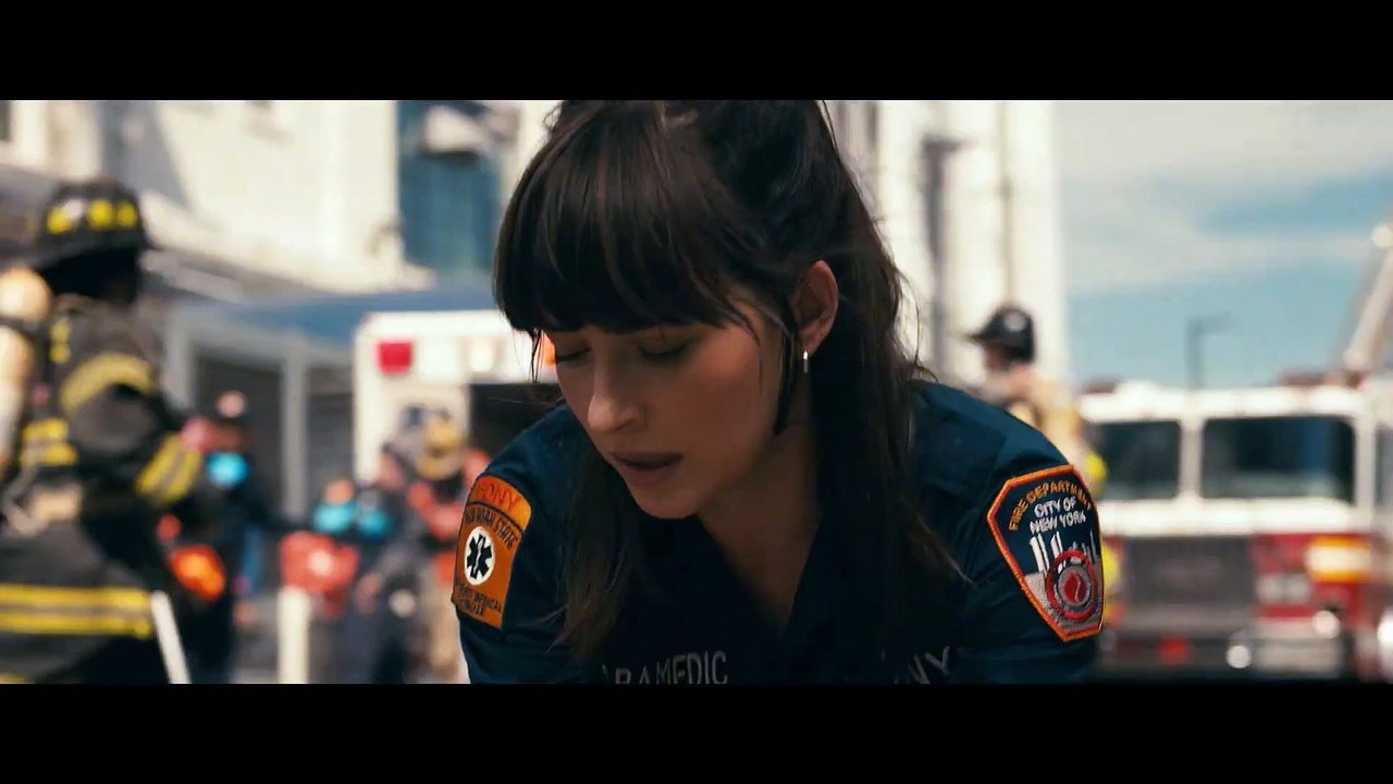 Entdecke die neuen MADAME WEB Filmclips – Das spannende Marvel-Actionabenteuer ab Februar 2024 🎥