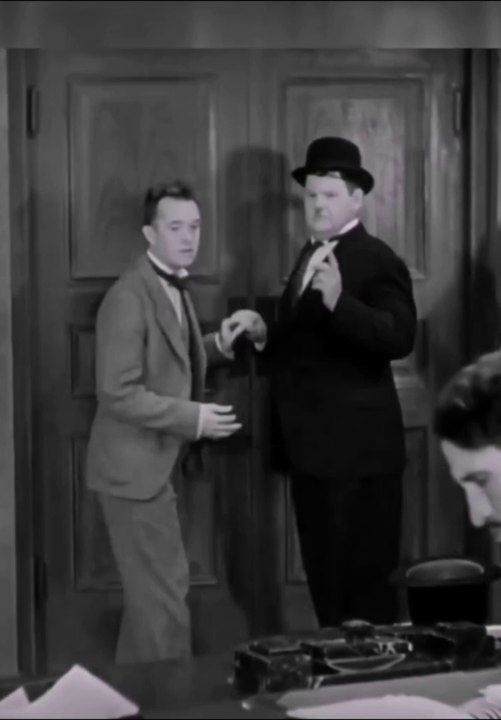 Thank you, Goodbye (Laurel and Hardy Short Clip)