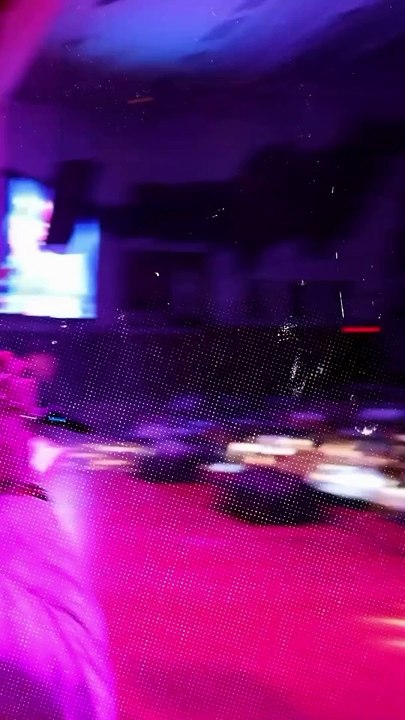 अपने ही सॉन्ग ‘पापा कहते हैं बड़ा नाम करेगा’ पर ट्रोल हुए उदित नारायण, लोगों ने कहा- “नाम बदमान कर रहा है”