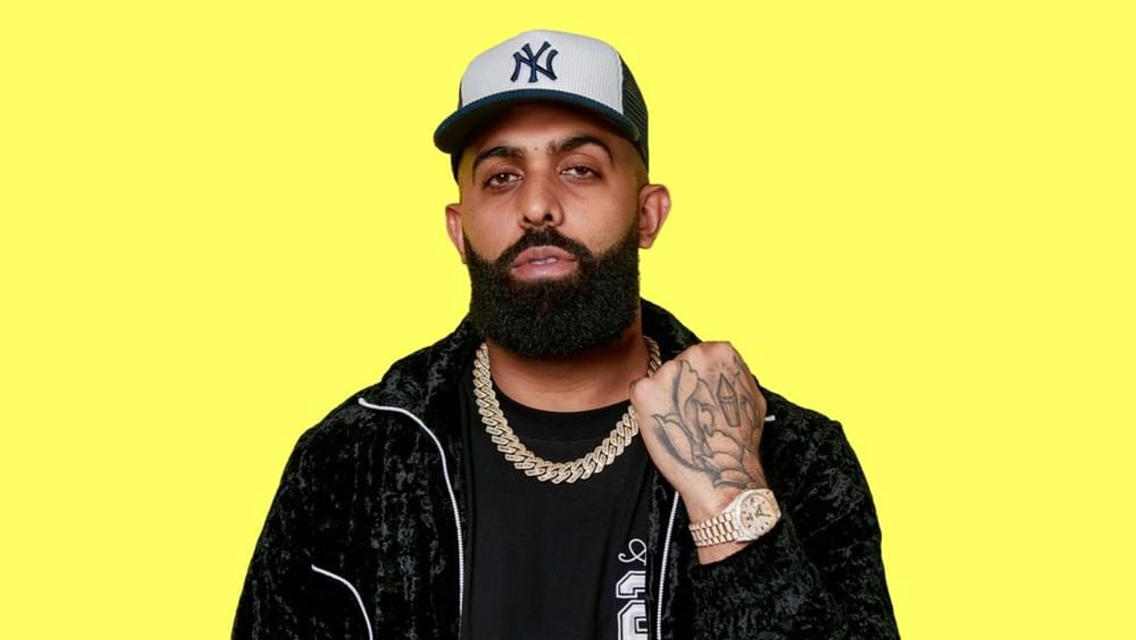 Eladio Carrión 'Fé, Cojones y Paciencia' Letra Oficial y Análisis de Significado | Genius Verified