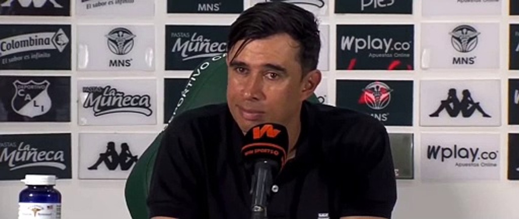 Así terminó la rueda de prensa de Jhon Bodmer