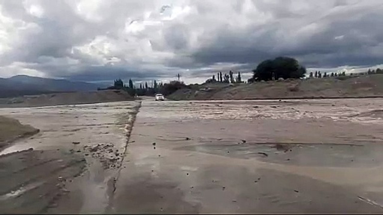 Imprudencia: Cruzó el Río La Puntilla a pesar de la crecida