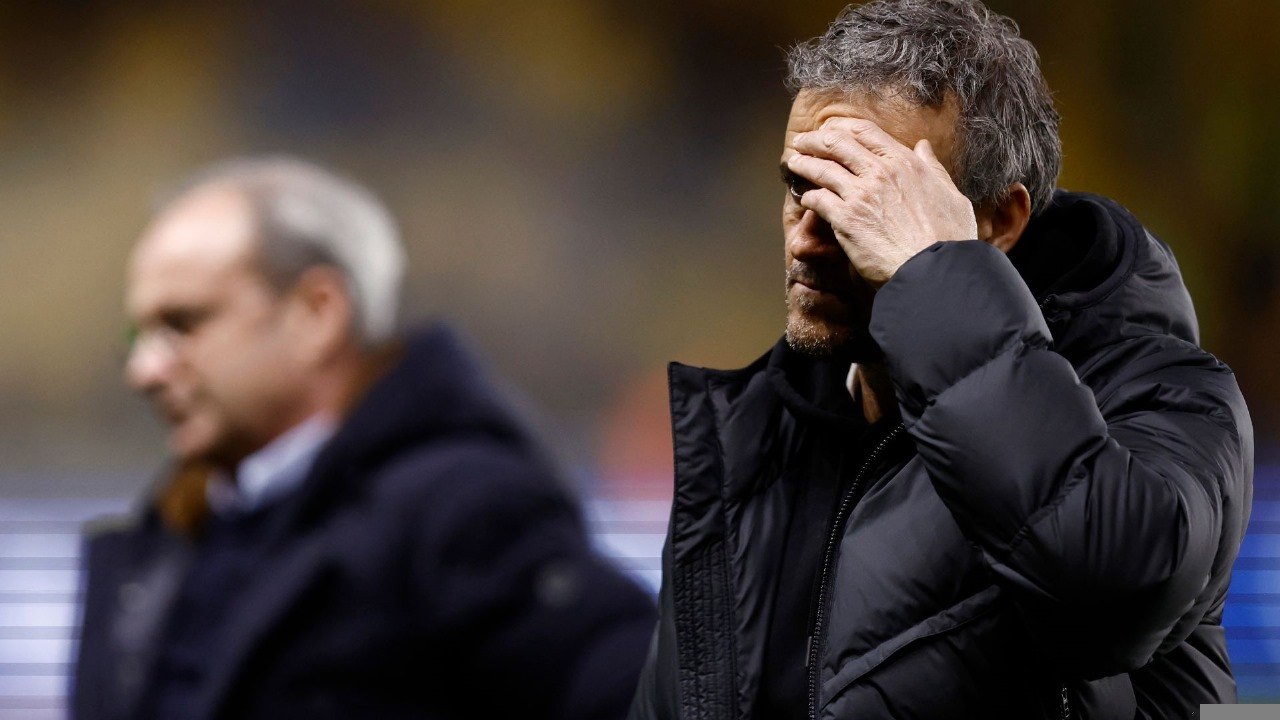 Enrique hints at Mbappe exit after early substitution in PSG draw