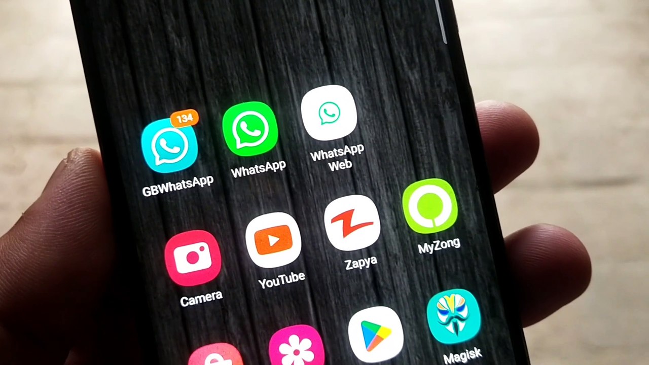 Adding your status is not available on this device use your primary phone to add your status problem