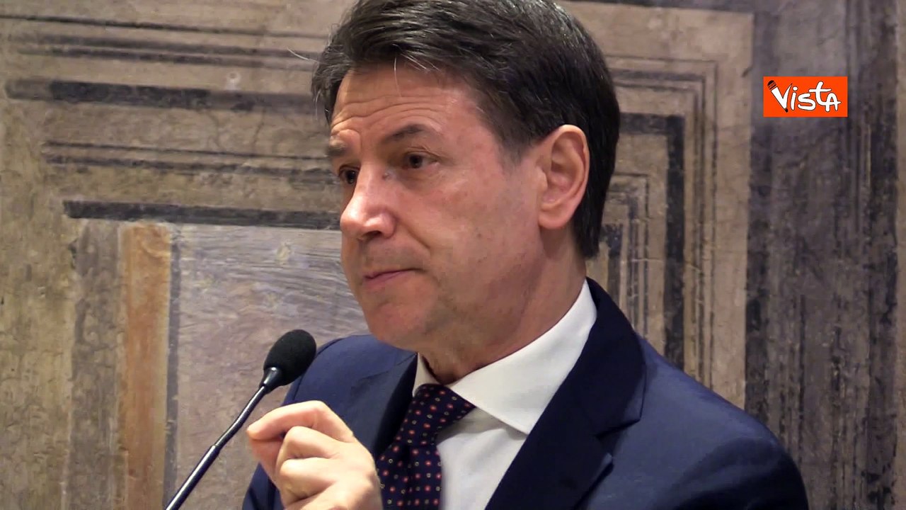 Europee, Conte: "Combatteremo per un reddito di cittadinanza europeo"
