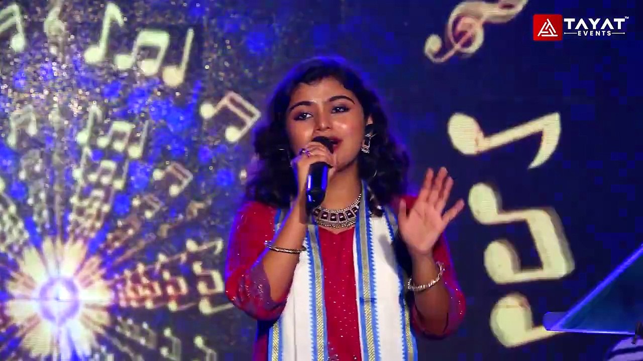 Bengali X Hindi mashup Songs _ Live Singing - Aratrika Bhattacharya