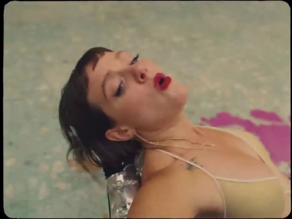 Tove Lo - No One Dies From Love (Official Music Video)(720P_HD)