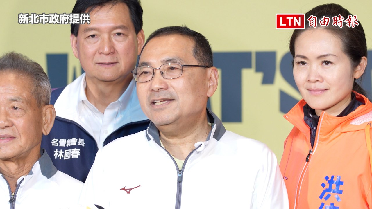 3/17新北萬金石馬拉松 市府一樓推出賽前活動抽籤詩、拍美照(新北市政府提供)