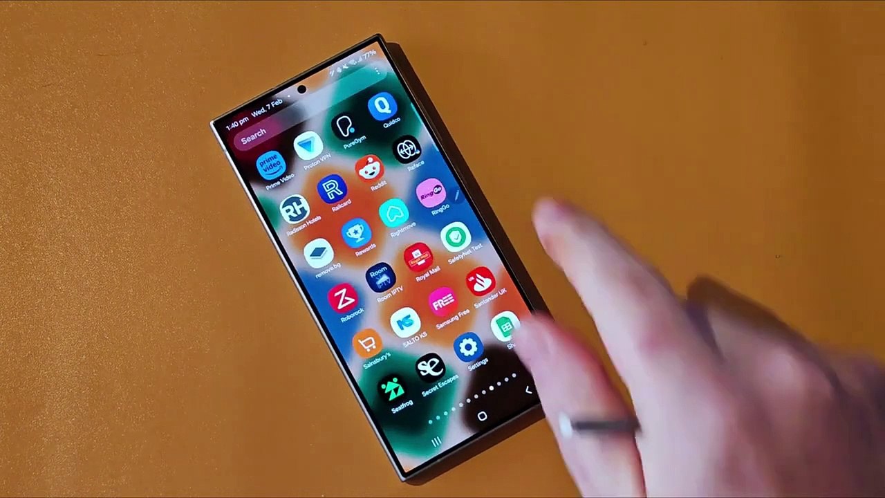 Galaxy S24 - How To Generate An AI Wallpaper On Your Galaxy S24