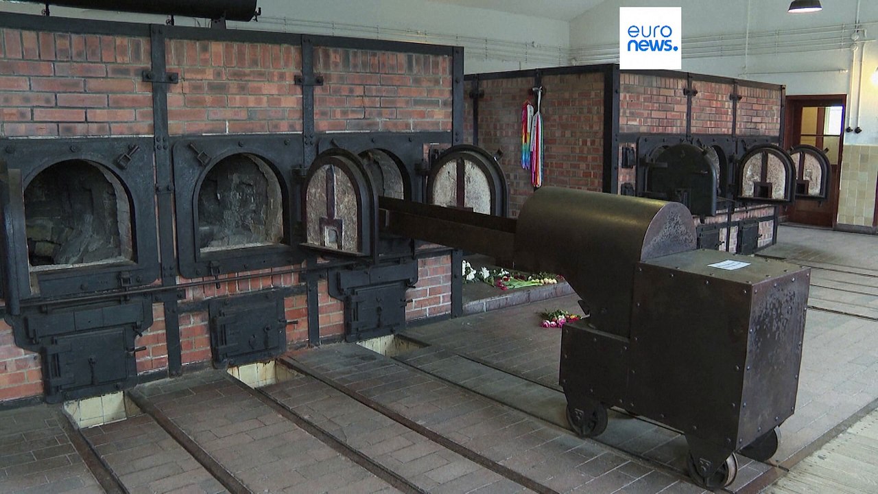 Вандалы-антисемиты оскверняют мемориалы Холокоста