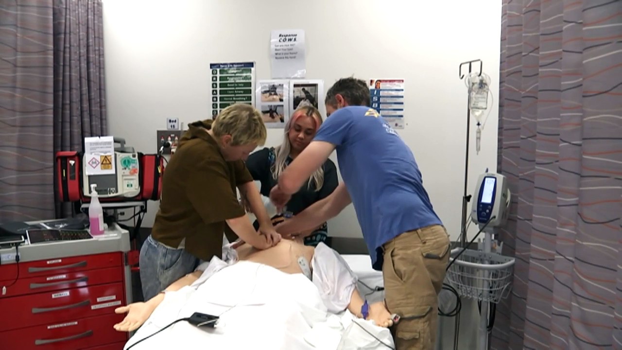 NT program offers Indigenous students pathway to careers