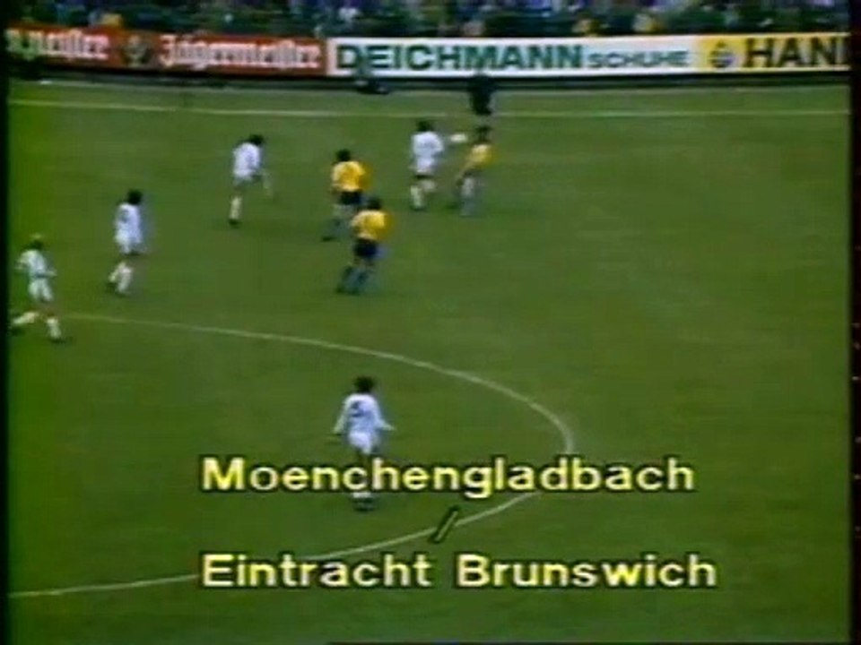 MONCHENGLADBACH  -  BRUNSWICK  - 1977 -  SAISON  1976/1977  -