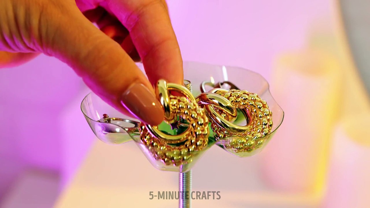 Smart Reuse ♻️   Don't Throw Old Stuff Away And Try These DIY Ideas