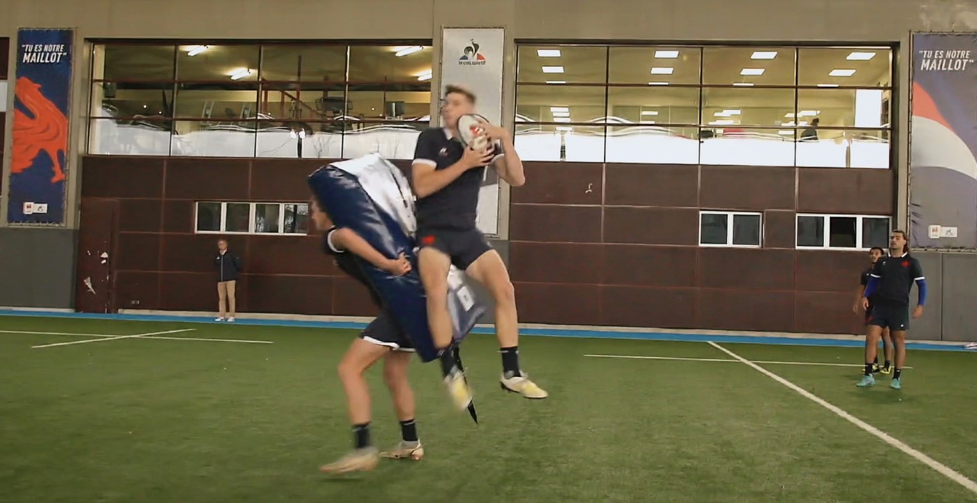 Situation d'entraînement au contact : jeu aérien